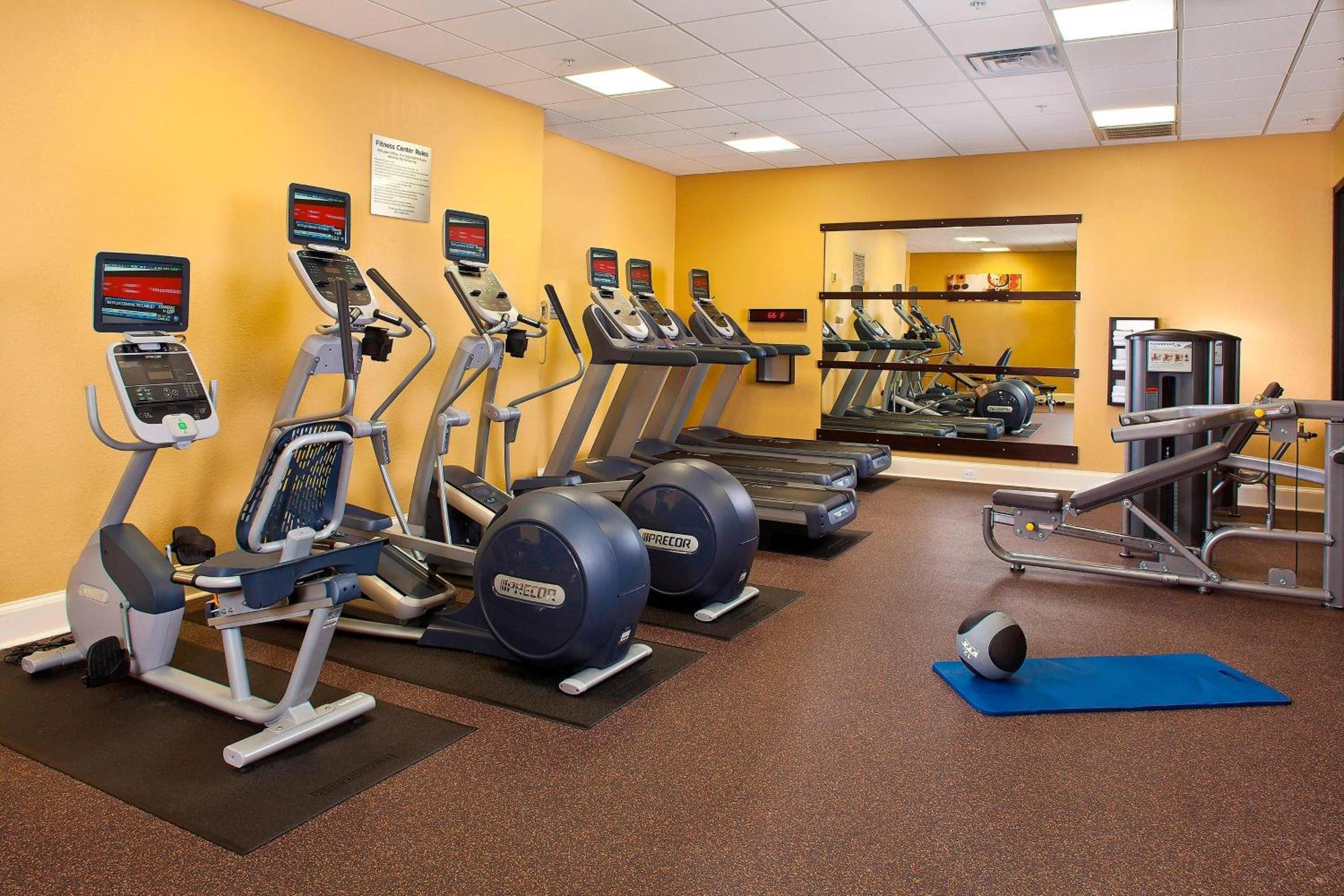 Courtyard By Marriott New Orleans Downtown Near The French Quarter Hotel Екстериор снимка