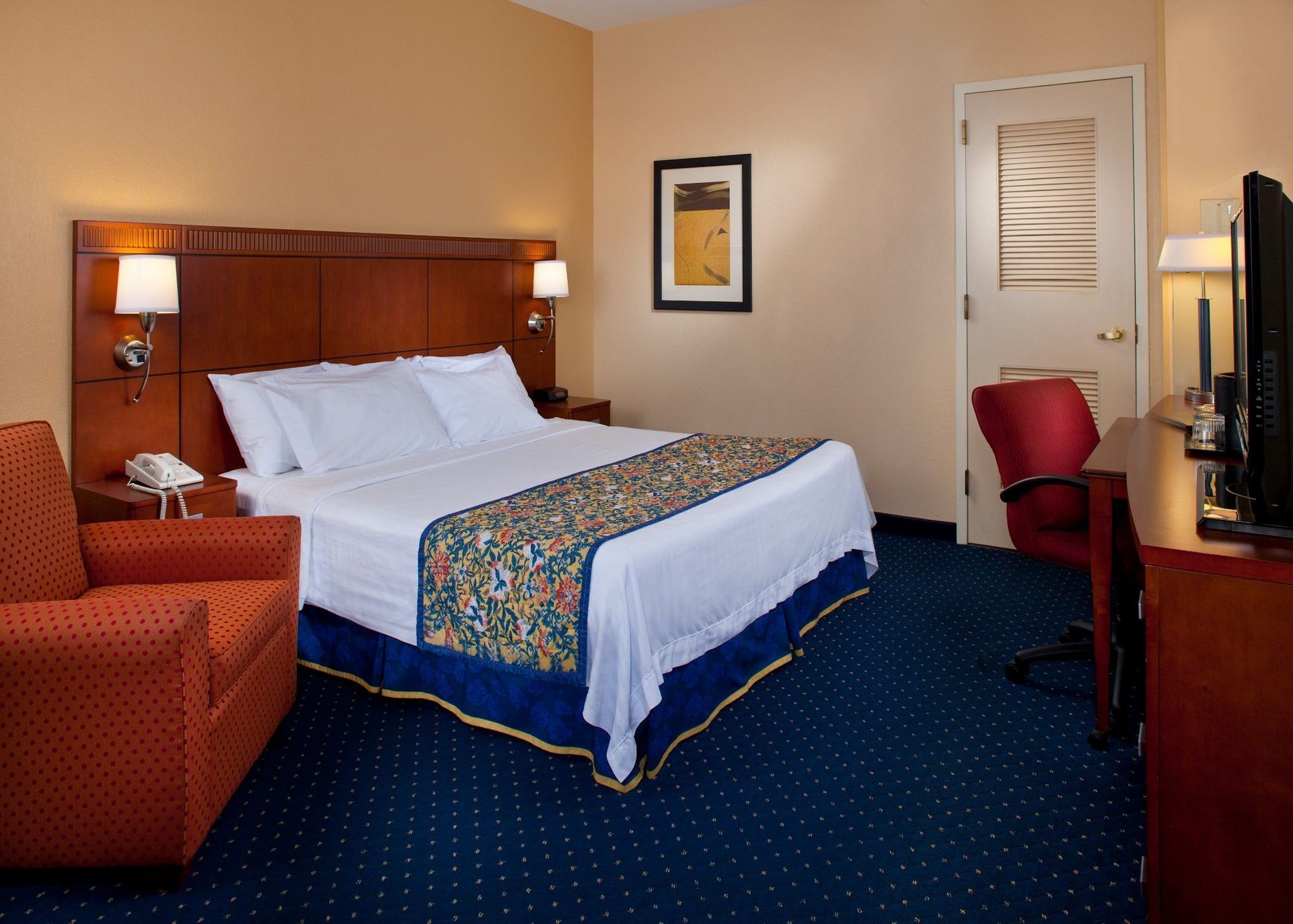 Courtyard By Marriott New Orleans Downtown Near The French Quarter Hotel Стая снимка