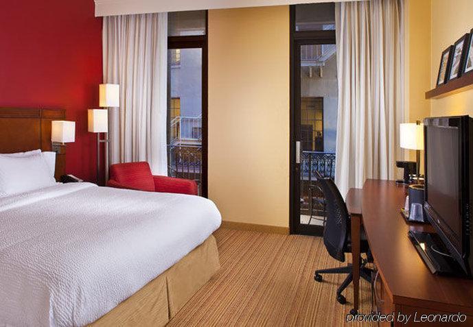 Courtyard By Marriott New Orleans Downtown Near The French Quarter Hotel Екстериор снимка