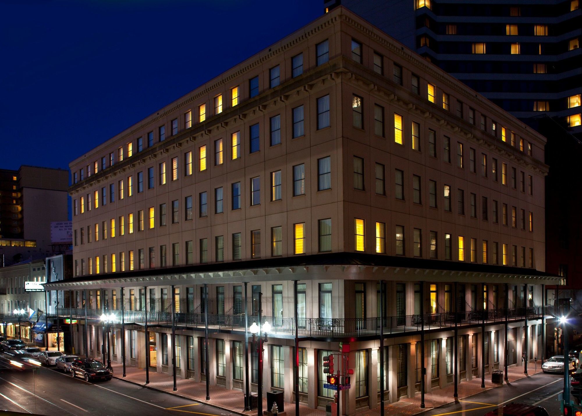 Courtyard By Marriott New Orleans Downtown Near The French Quarter Hotel Екстериор снимка