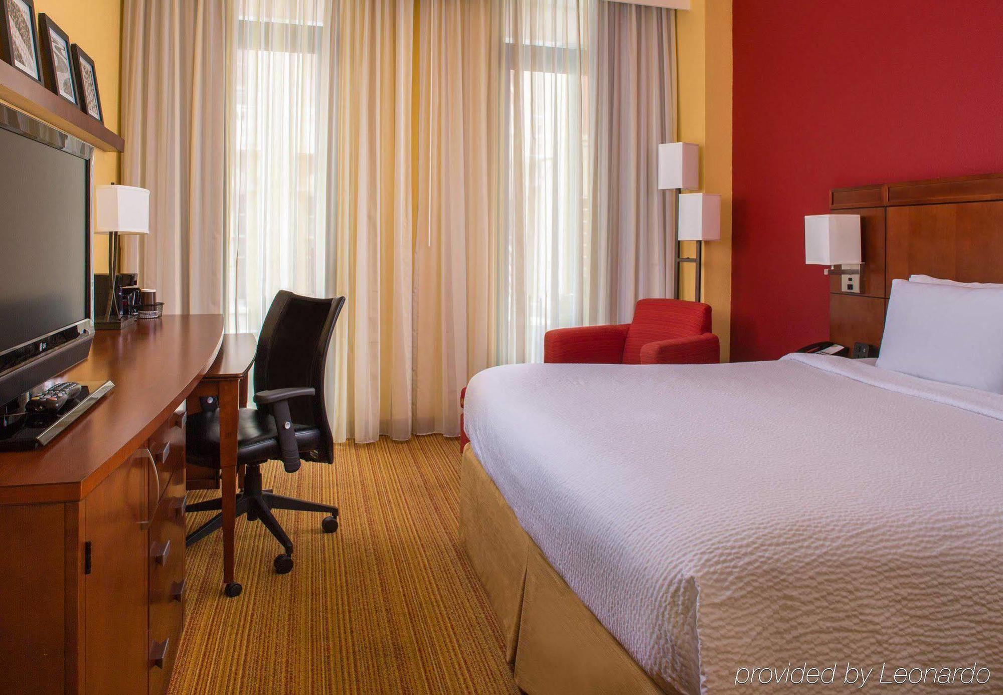 Courtyard By Marriott New Orleans Downtown Near The French Quarter Hotel Екстериор снимка