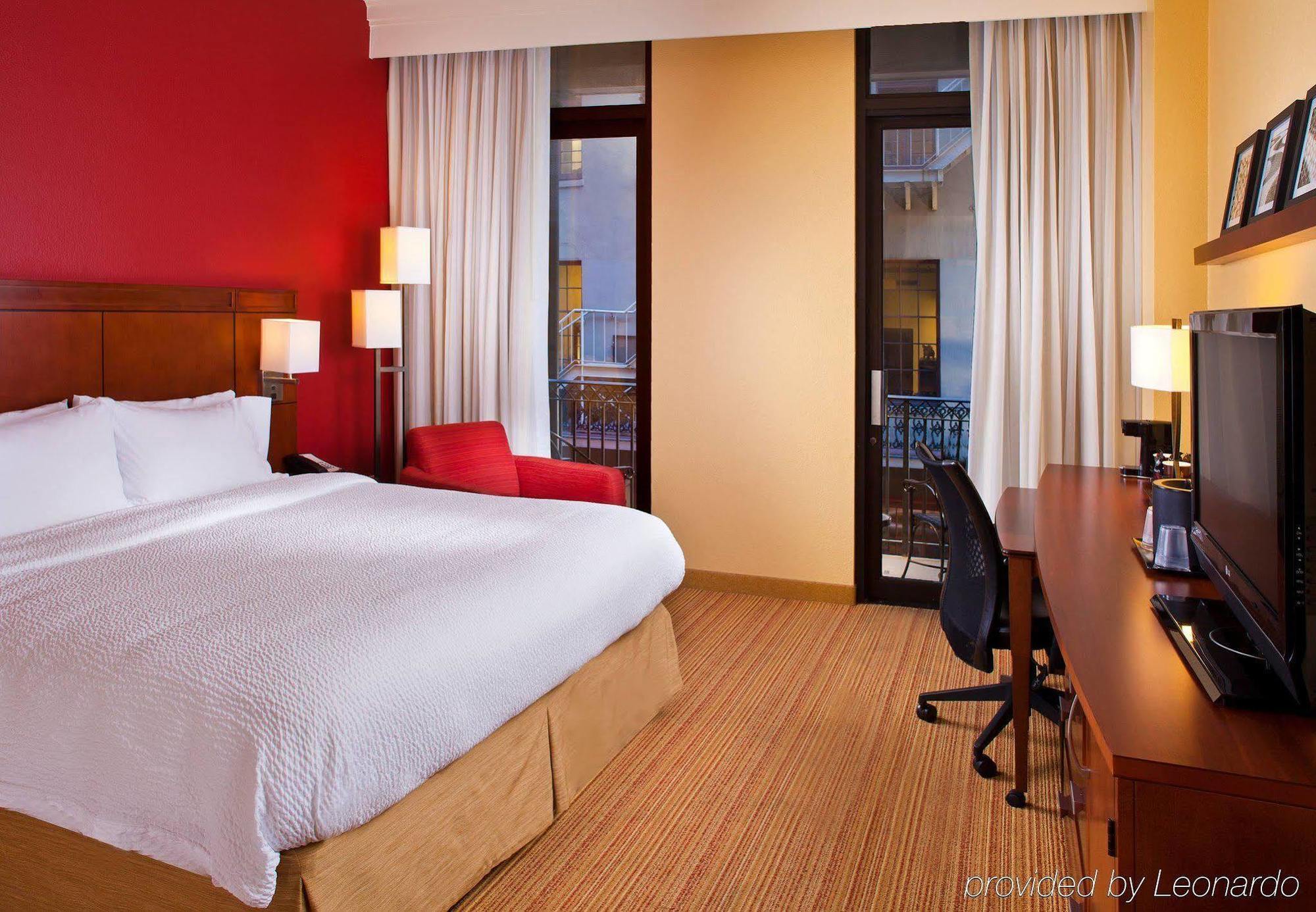 Courtyard By Marriott New Orleans Downtown Near The French Quarter Hotel Екстериор снимка