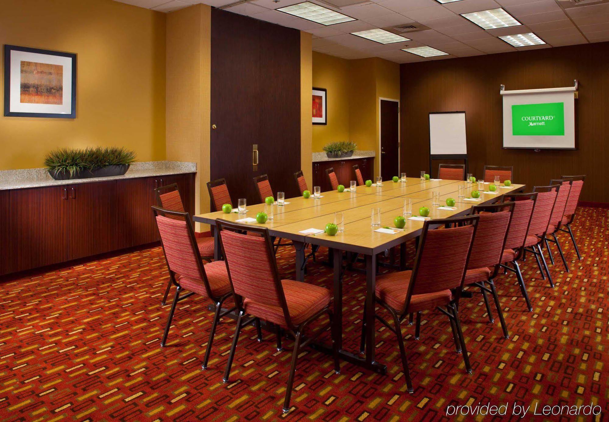 Courtyard By Marriott New Orleans Downtown Near The French Quarter Hotel Екстериор снимка