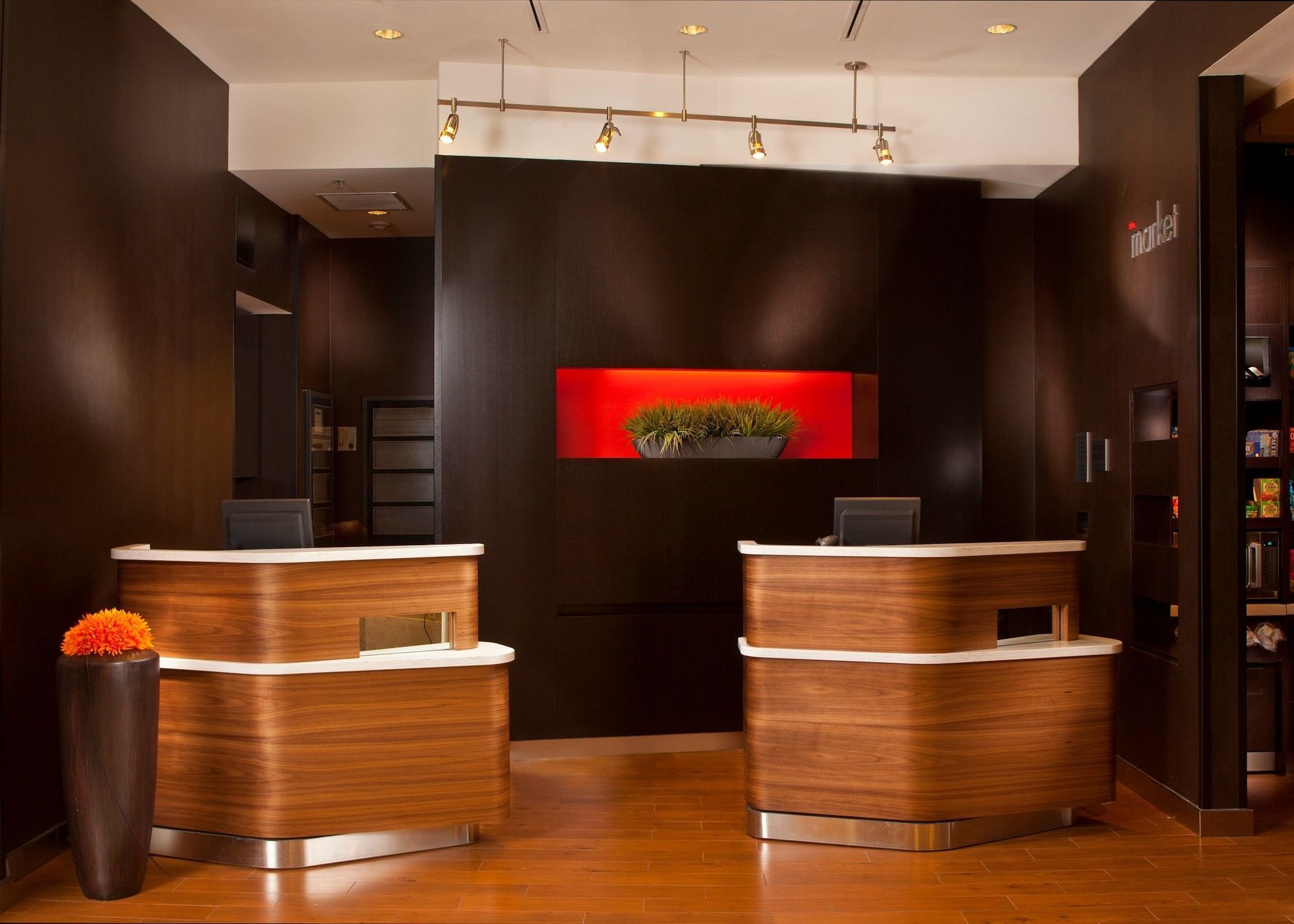 Courtyard By Marriott New Orleans Downtown Near The French Quarter Hotel Екстериор снимка